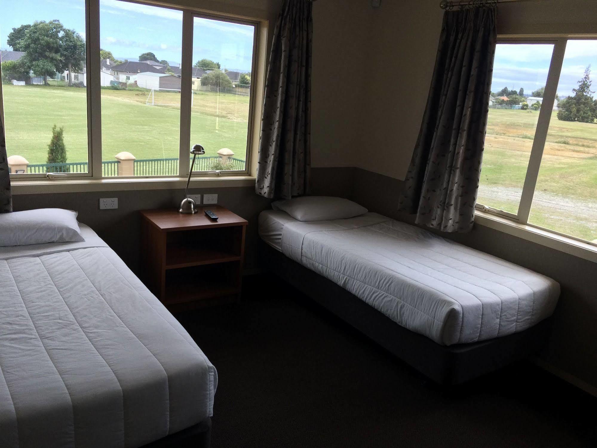 Bruce Pulman Lodge Papakura Exterior foto